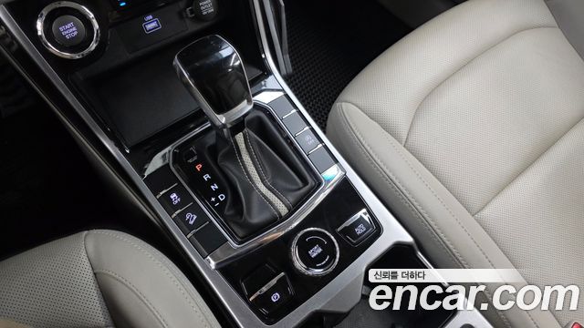 KG Mobility (SsangYong) Beautiful Korando Gasoline 1.5 2WD C5 Plus 2022 — фото 9