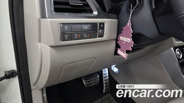 KG Mobility (SsangYong) Beautiful Korando Gasoline 1.5 2WD C5 Plus 2022 — фото 18