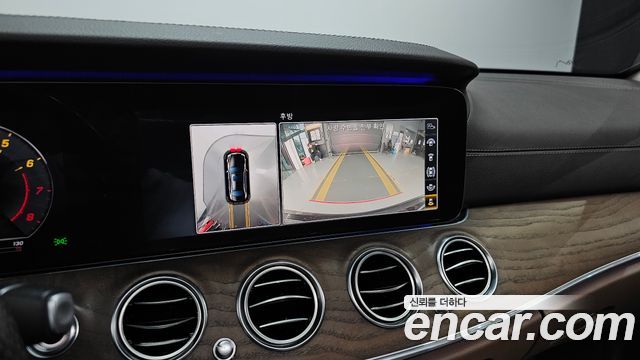 Mercedes-Benz E-Class (W213) E300 4MATIC Exclusive 2018 — фото 16