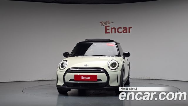 MINI Cooper Classic Plus 3rd 2022 — фото 3