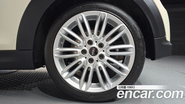MINI Cooper Classic Plus 3rd 2022 — фото 21
