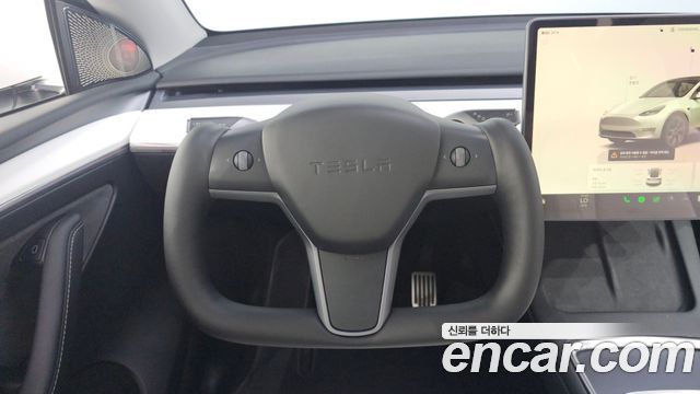 Tesla Model Y RWD 2024 — фото 11