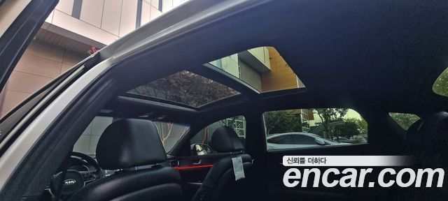Kia K5 (II) 2.0 SX Prestige 2017 — фото 15