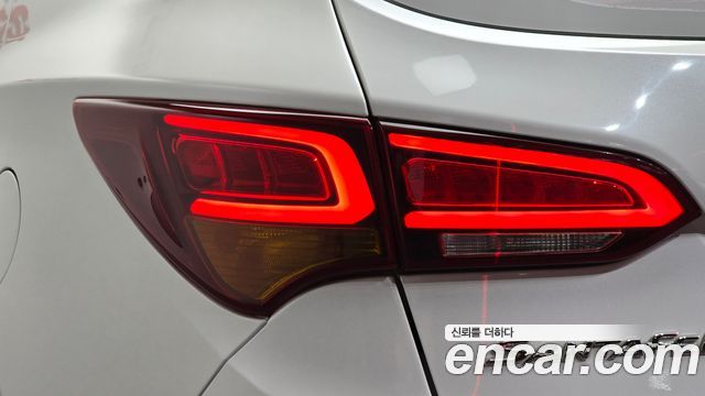 Hyundai Santa Fe The Prime Diesel 2.0 2WD Premium 2016 — фото 23