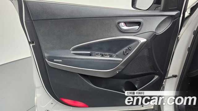Hyundai Santa Fe The Prime Diesel 2.0 2WD Premium 2016 — фото 24