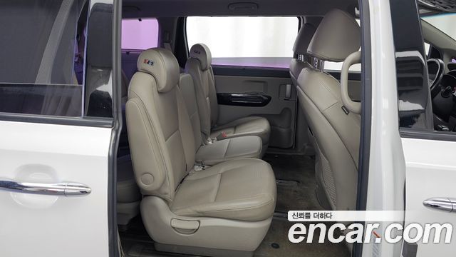 Kia Carnival 11-seater Prestige 2018 — фото 12
