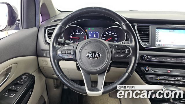 Kia Carnival 11-seater Prestige 2018 — фото 13
