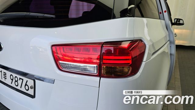 Kia Carnival 11-seater Prestige 2018 — фото 23