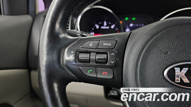 Kia Carnival 11-seater Prestige 2018 — фото 27