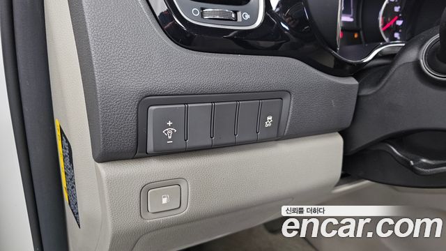 Kia Carnival 11-seater Prestige 2018 — фото 30