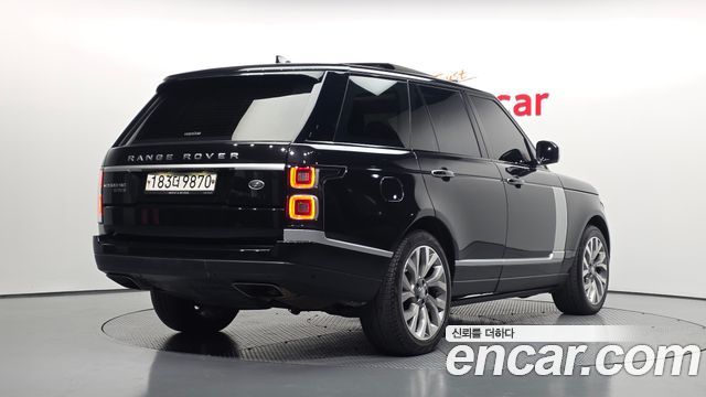 Land Rover Range Rover (IV) 4.4 SDV8 Vogue SE DIESEL 2018 — фото 2
