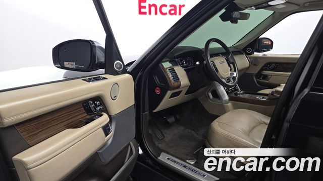 Land Rover Range Rover (IV) 4.4 SDV8 Vogue SE DIESEL 2018 — фото 10