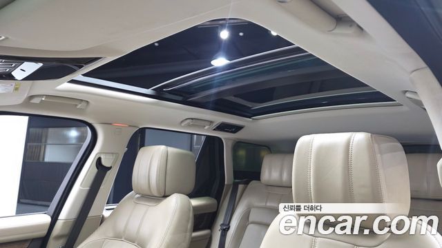 Land Rover Range Rover (IV) 4.4 SDV8 Vogue SE DIESEL 2018 — фото 19