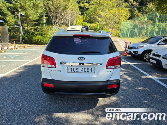 Kia Sorento R Diesel 2.0 2WD TLX Deluxe 2011 — фото 4
