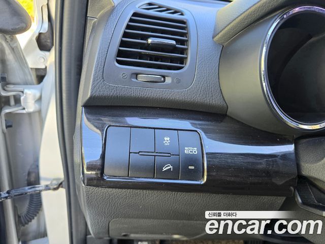 Kia Sorento R Diesel 2.0 2WD TLX Deluxe 2011 — фото 19