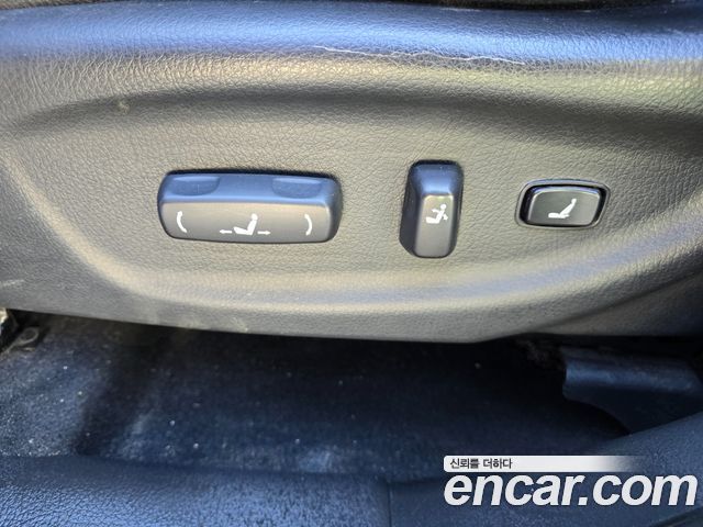 Kia Sorento R Diesel 2.0 2WD TLX Deluxe 2011 — фото 20