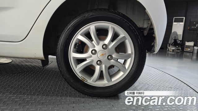 Chevrolet Spark LS Standard 2014 — фото 21