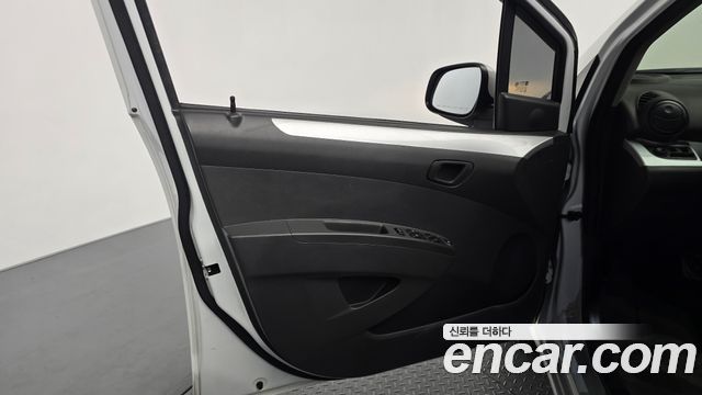 Chevrolet Spark LS Standard 2014 — фото 24
