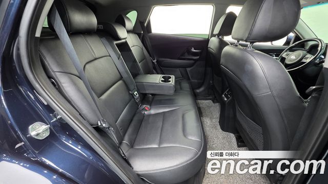 Kia Niro Prestige 2018 — фото 19