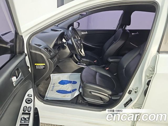 Hyundai Accent (New) Diesel 1.6 VGT Modern 2017 — фото 15