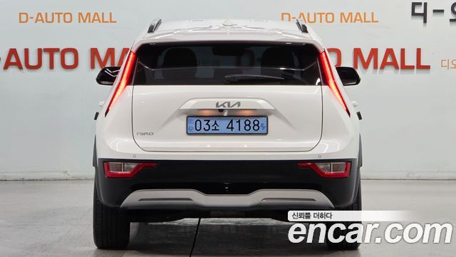 Kia Niro EV Air 2023 — фото 2