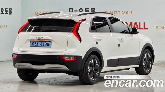 Kia Niro EV Air 2023 — фото 4