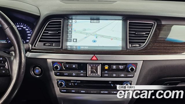 Genesis G80 3.8 GDI AWD Prestige 2017 — фото 14
