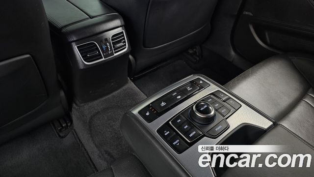 Genesis G80 3.8 GDI AWD Prestige 2017 — фото 19