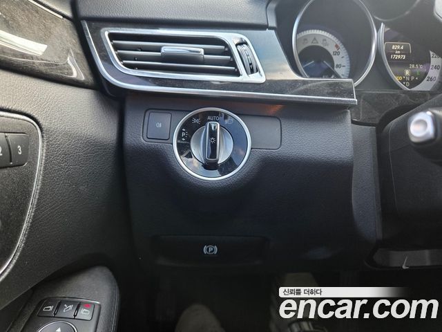 Mercedes-Benz E-Class (W212) E250 CDI 4MATIC 2014 — фото 17