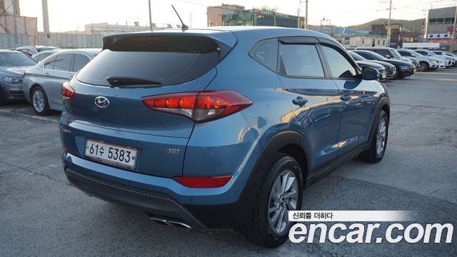 Hyundai Tucson Diesel 2.0 2WD Style 2016 — фото 6