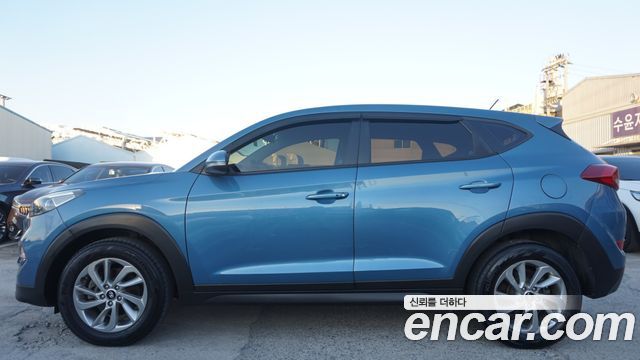 Hyundai Tucson Diesel 2.0 2WD Style 2016 — фото 9