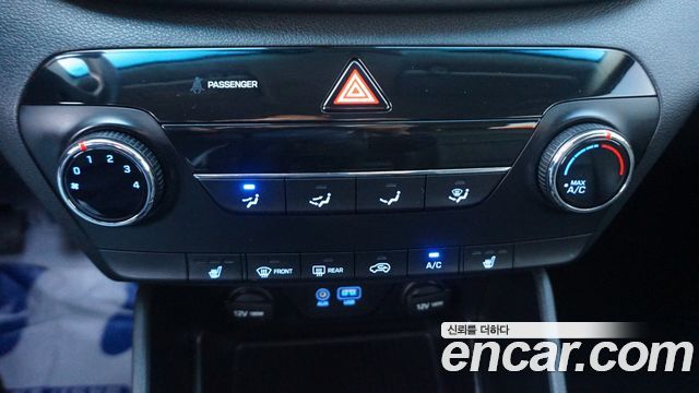 Hyundai Tucson Diesel 2.0 2WD Style 2016 — фото 18