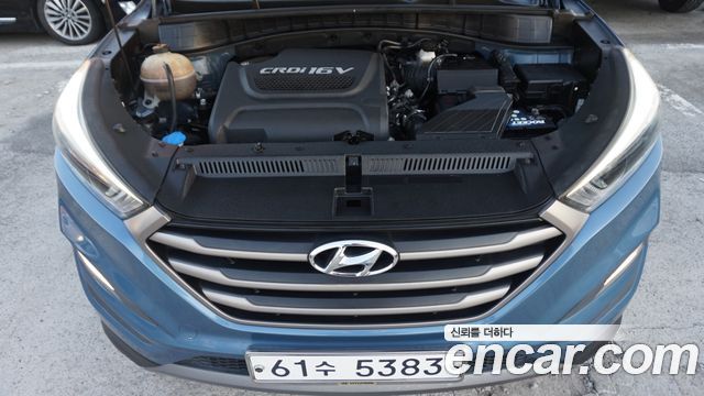 Hyundai Tucson Diesel 2.0 2WD Style 2016 — фото 24