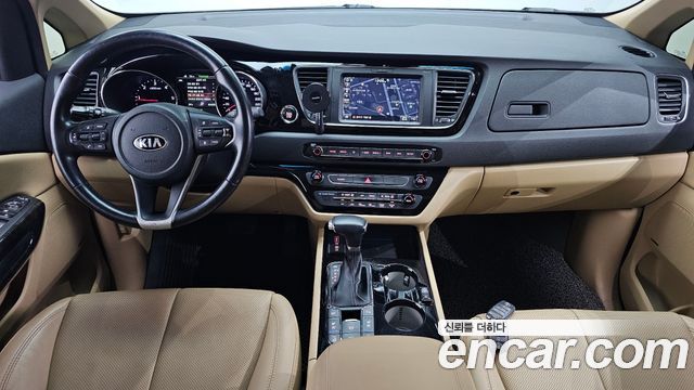 Kia Carnival 9-Seater Hi-Limousine Noblesse Special 2019 — фото 7