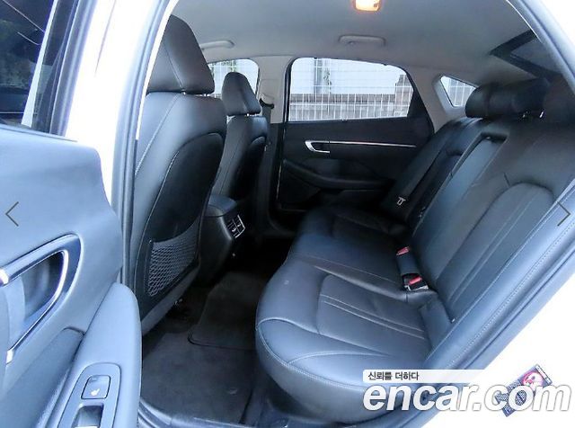 Hyundai Sonata Hybrid (DN8) Premium Family 2021 — фото 6