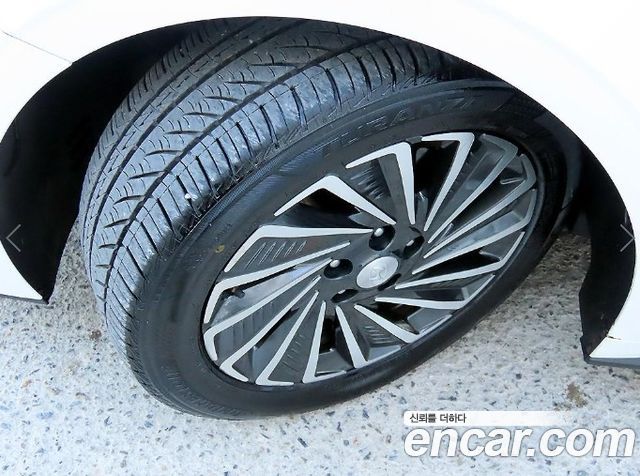 Hyundai Sonata Hybrid (DN8) Premium Family 2021 — фото 24