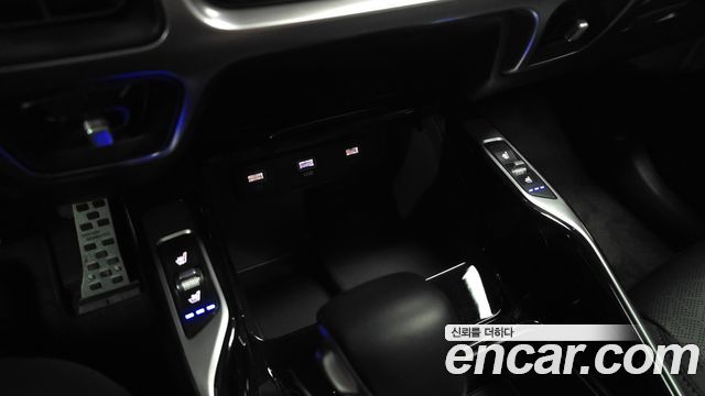 Kia Sorento (IV) Gasoline 2.5T 2WD Prestige 2022 — фото 19
