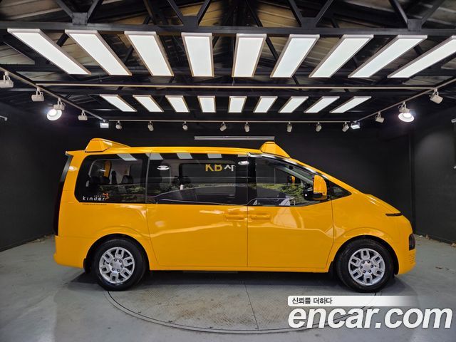 Hyundai Staria L3.5  Kinder Safety Car 11-Seater 2022 — фото 22