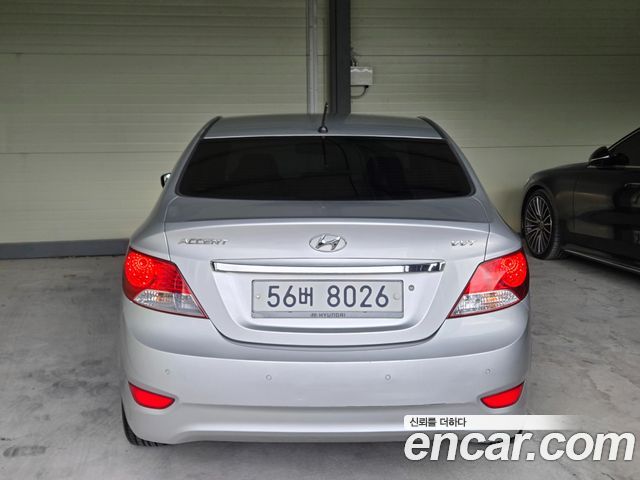 Hyundai Accent (New) 1.4 VVT Premier 2012 — фото 5