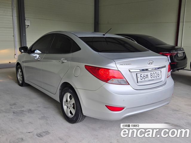 Hyundai Accent (New) 1.4 VVT Premier 2012 — фото 6