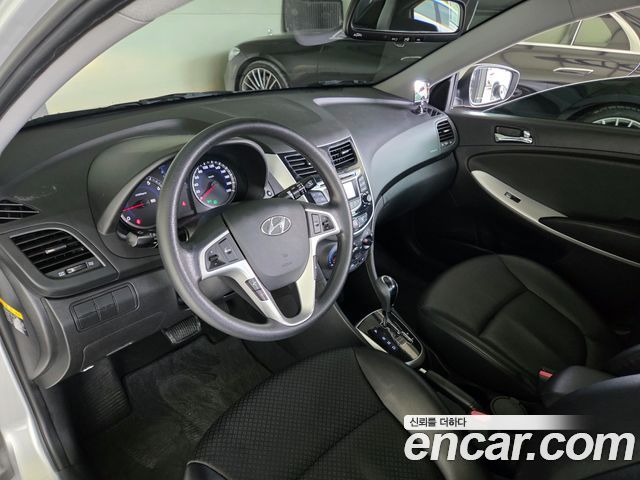 Hyundai Accent (New) 1.4 VVT Premier 2012 — фото 9