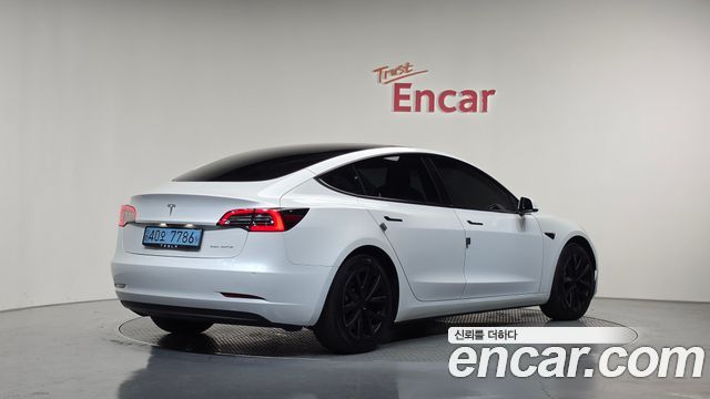 Tesla Model 3 Long Range AWD 2022 — фото 2