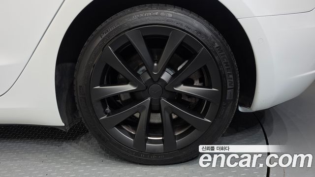 Tesla Model 3 Long Range AWD 2022 — фото 21
