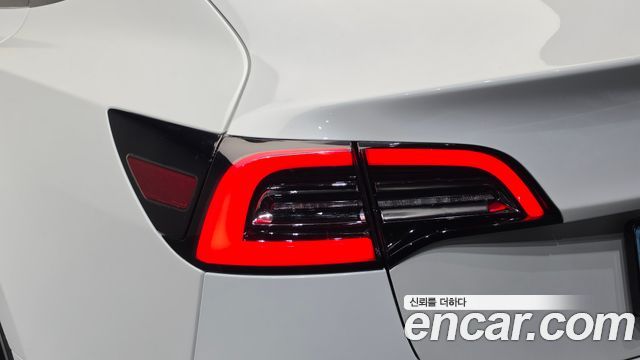 Tesla Model 3 Long Range AWD 2022 — фото 23