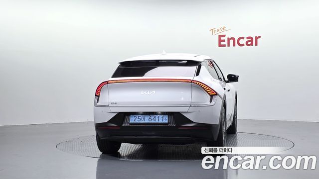 Kia EV6 Long Range Air 2023 — фото 4