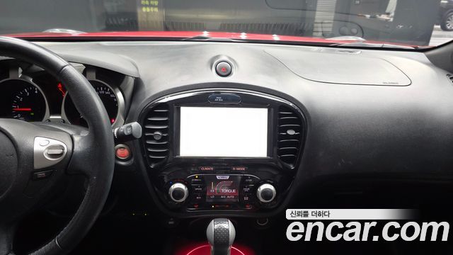Nissan Juke 1.6 SV F15 2016 — фото 14