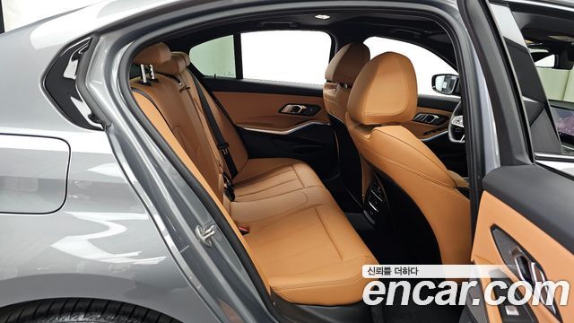 BMW 3 Series (G20) 320i M Sport 2026 — фото 12