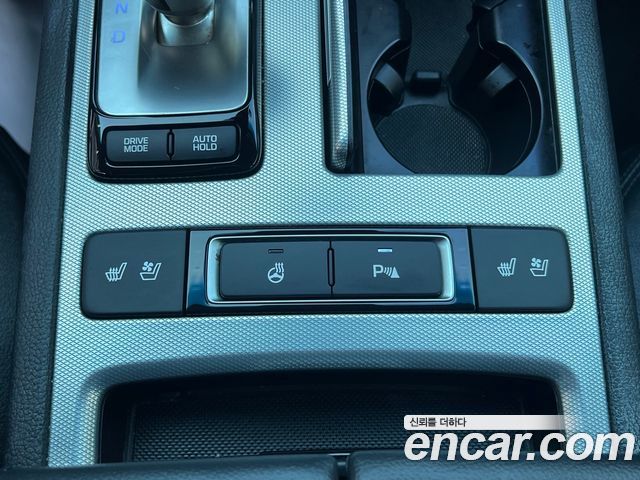 Genesis G80 3.3 GDI Luxury 2017 — фото 19