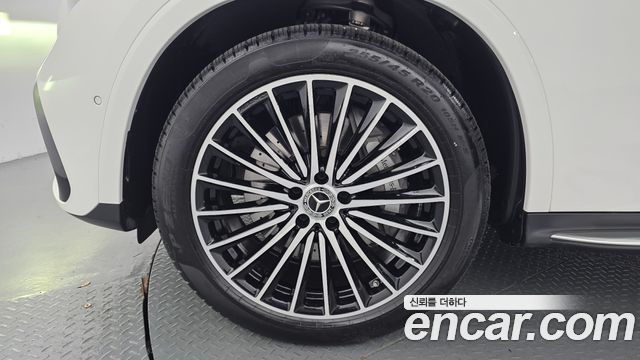 Mercedes-Benz GLC-Class (X254) GLC300 4MATIC Coupe 2024 — фото 5