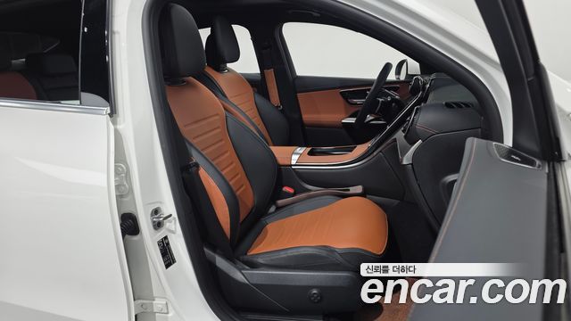 Mercedes-Benz GLC-Class (X254) GLC300 4MATIC Coupe 2024 — фото 12